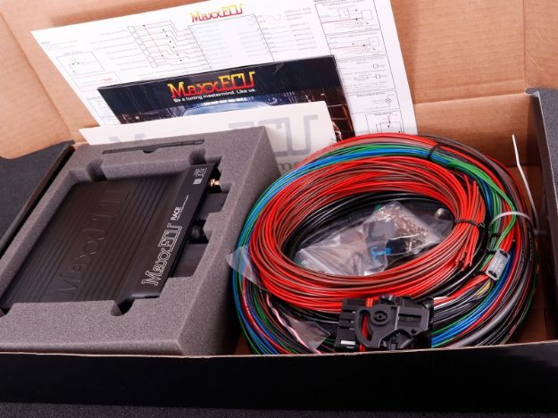 Billede af MaxxECU RACE STANDARD (ECU, harness 1 and accessories)