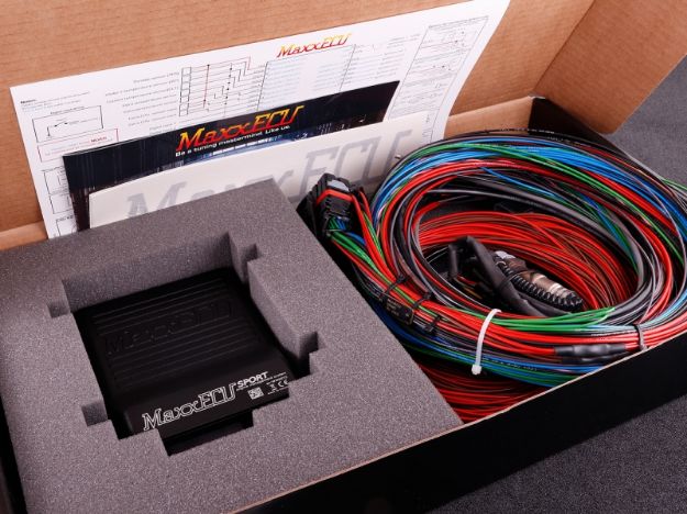 Billede af MaxxECU SPORT PREMIUM (ECU, harness, accessories, LSU 4.2)
