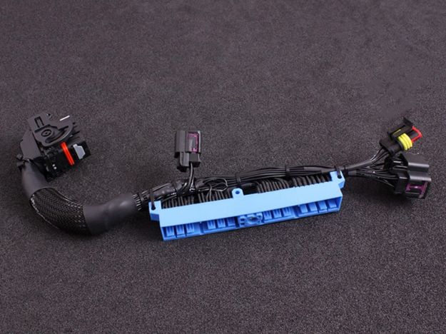 Billede af MaxxECU plugin-adapter - Nissan Skyline R34 GT-R